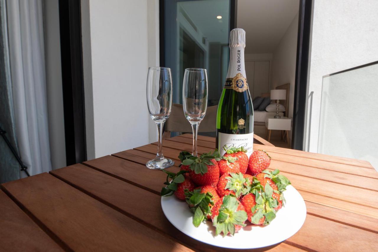 Brand New Luxury 1 Bed 2 Bath Apartment - Spa & Pool ジブラルタル エクステリア 写真